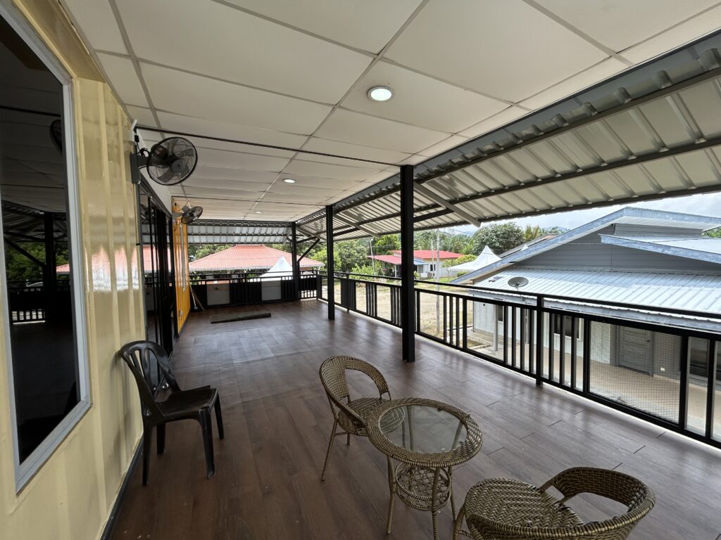 Das Pulau Cabin Album