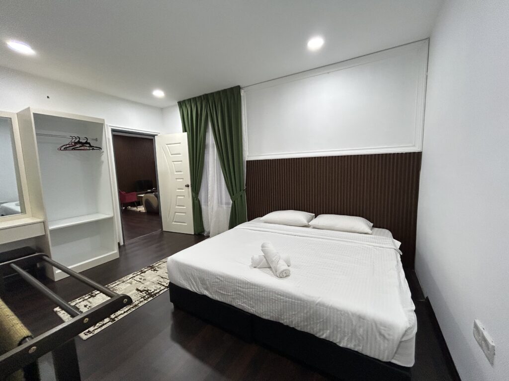 Das Pulau Cabin Album