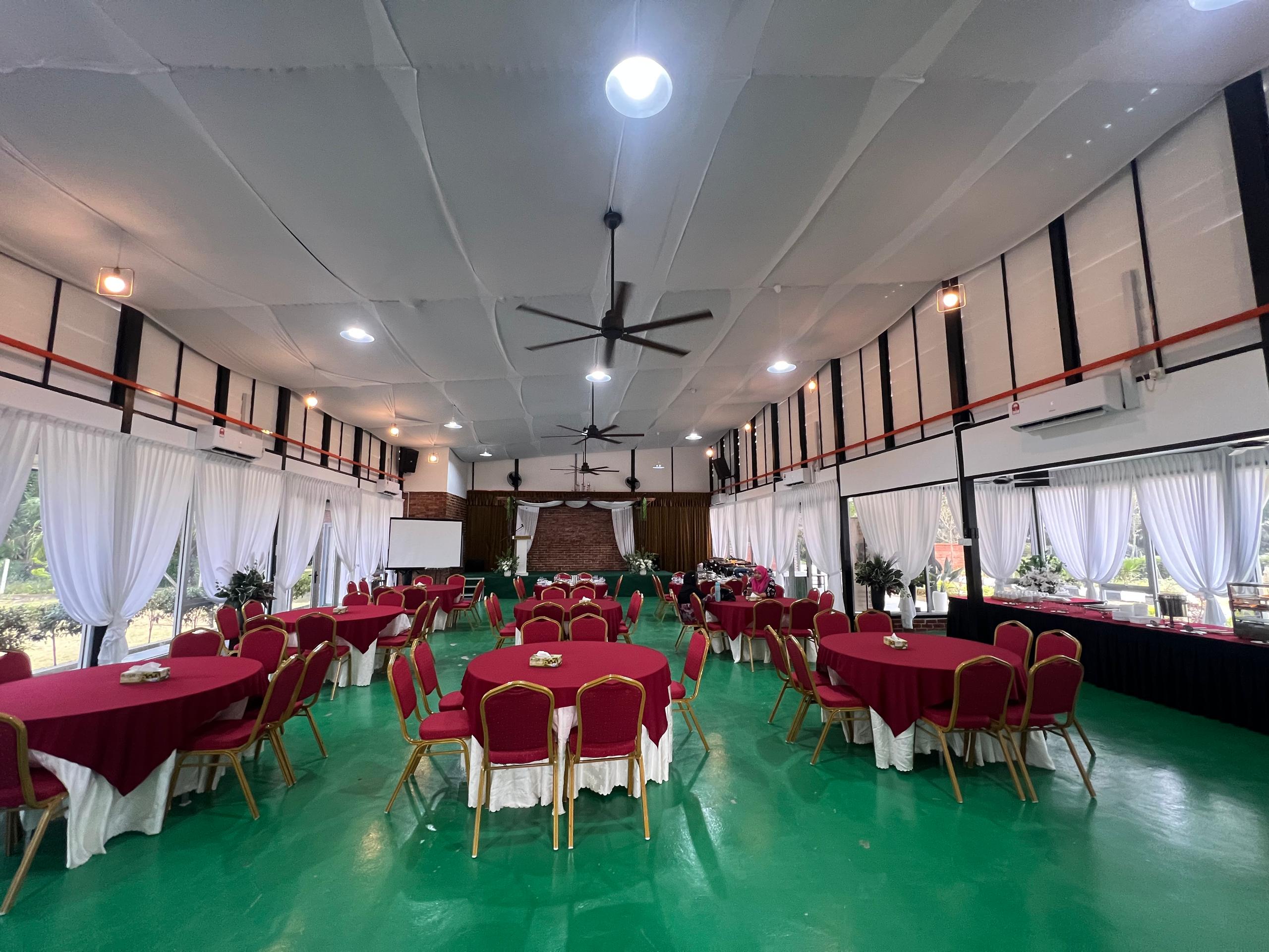 Dewan tertutup DAS Pulau Cabin