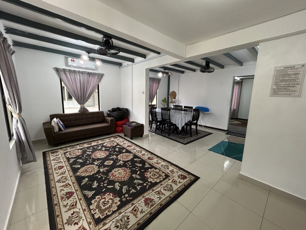 Das Pulau Cabin Album