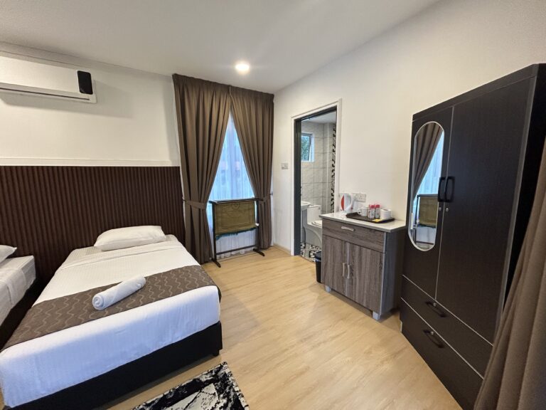 Standard Room (2)