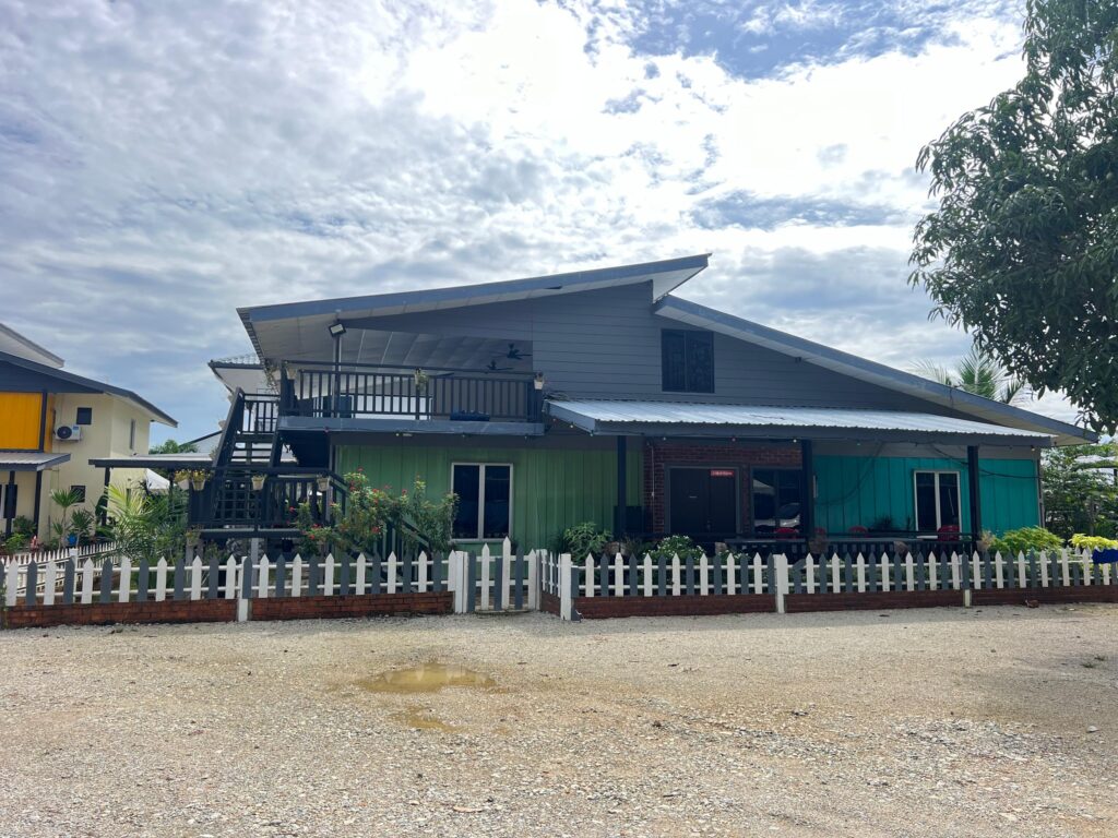 Das Pulau Cabin Album